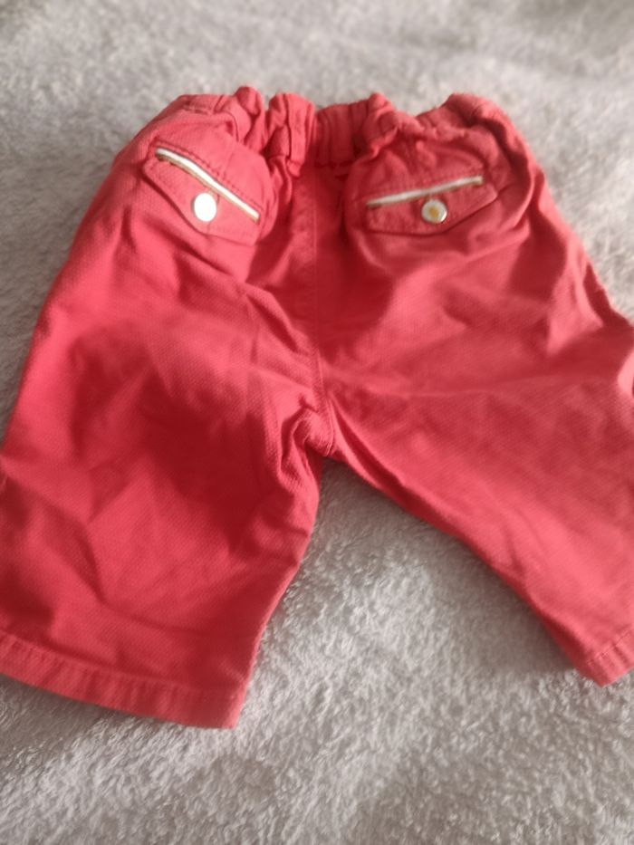 Short rouge - photo numéro 3