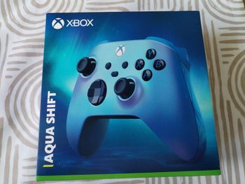 Manette Xbox Aqua Shift