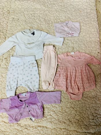 Lot vêtement fille naissance-1 mois