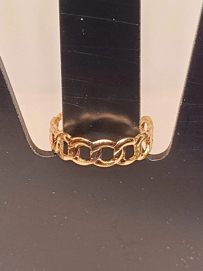 Bague ajourée anneau doré ajustable