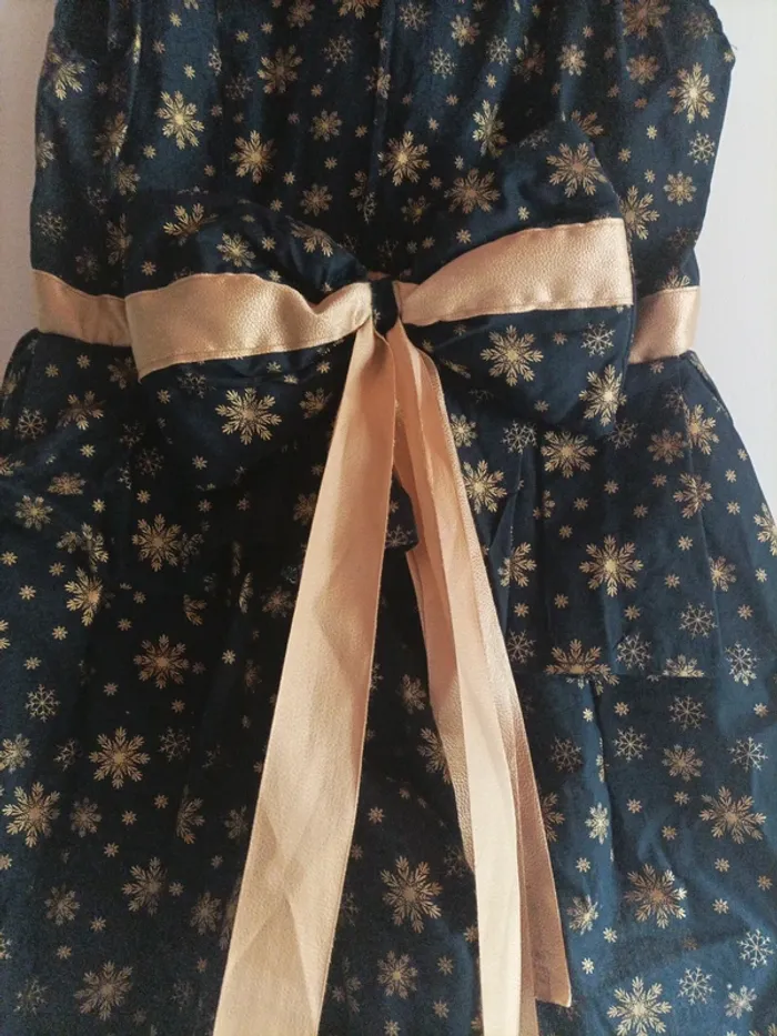 Robe de fête fait main, 8 ans - photo numéro 7