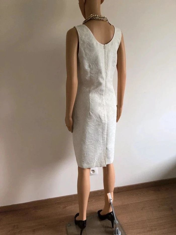 Robe blanche brillante neuve sans manches Tex by Max Azria taille M - photo numéro 10