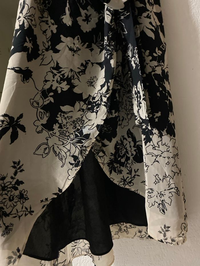 Robe à feuilles, noires et crème - photo numéro 2