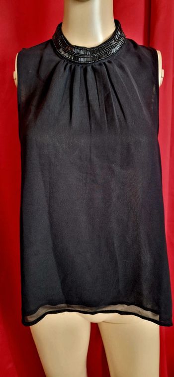 Haut noir dos transparent taille 38
