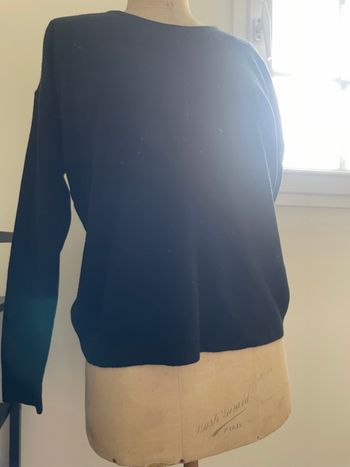 Pull noir