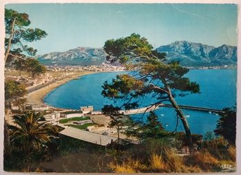 Grande carte postale Marseille pointe rouge