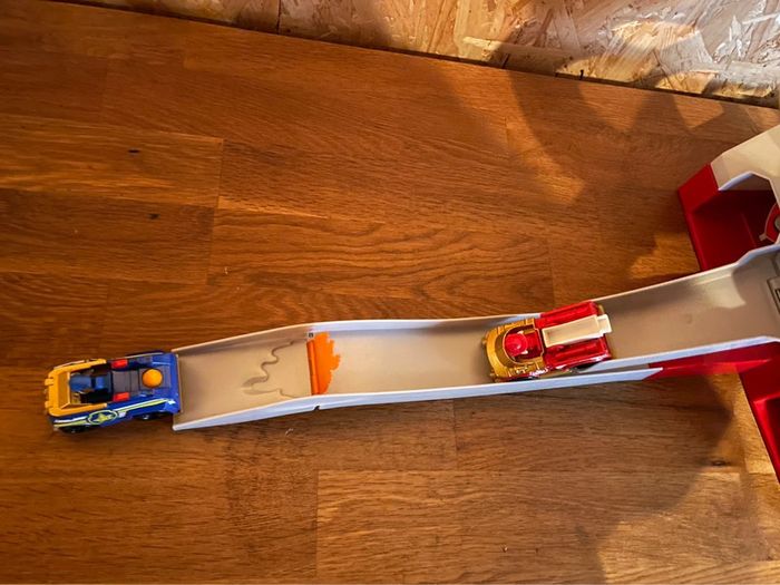 Idée cadeau 🎁 Jouet Grande Tour de contrôle True métal de la Pat Patrouille avec Chase et Marcus - photo numéro 5