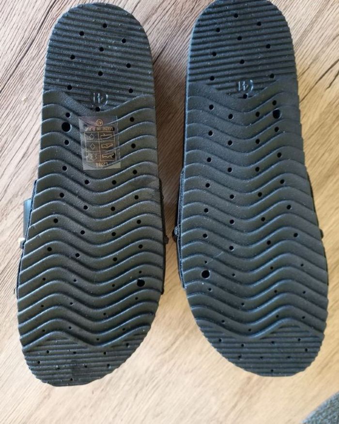 Claquette noir - photo numéro 2