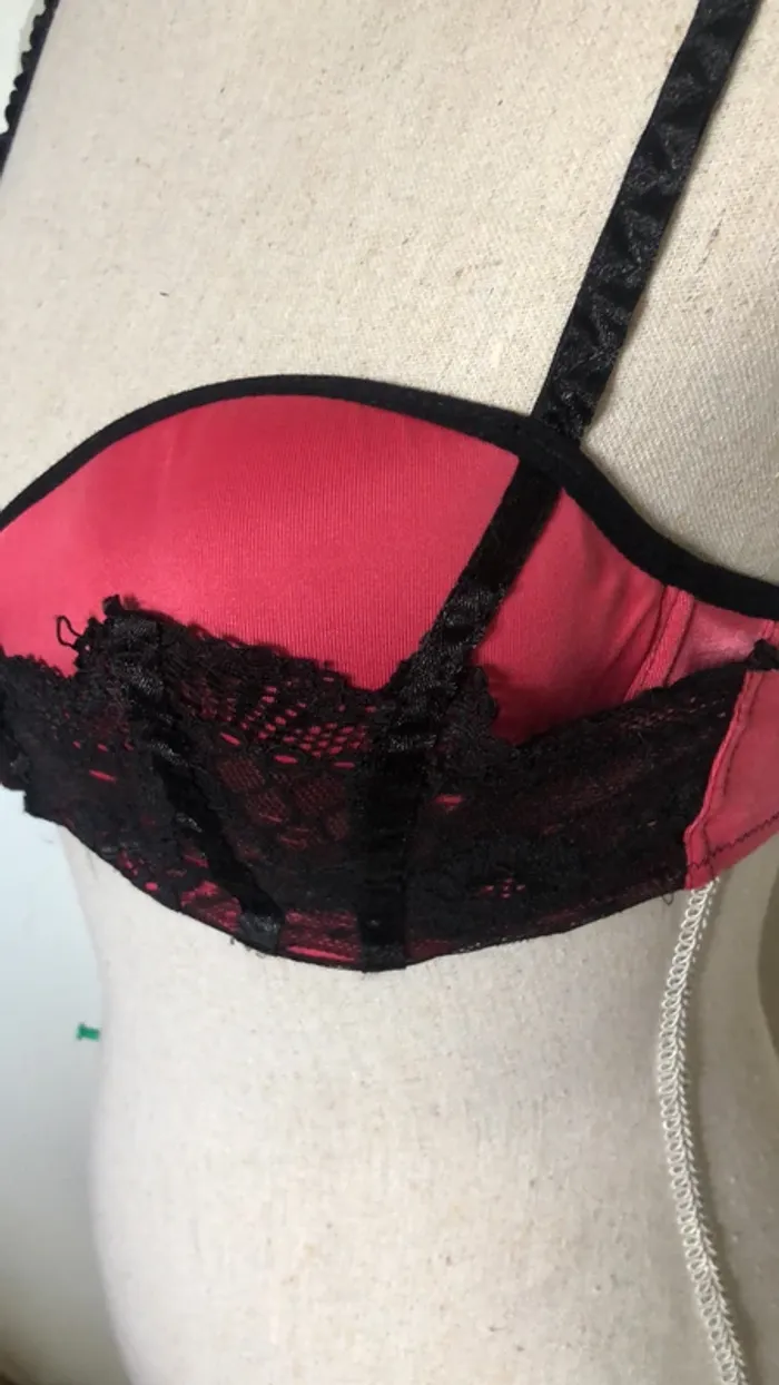 Soutien gorge - photo numéro 3