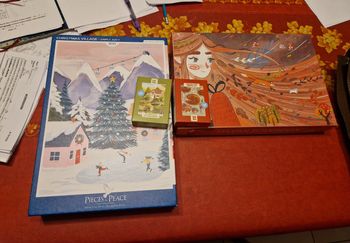 Réservé.  Lot 4 puzzles.