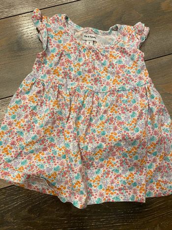 Robe fleurie 9 pois légère