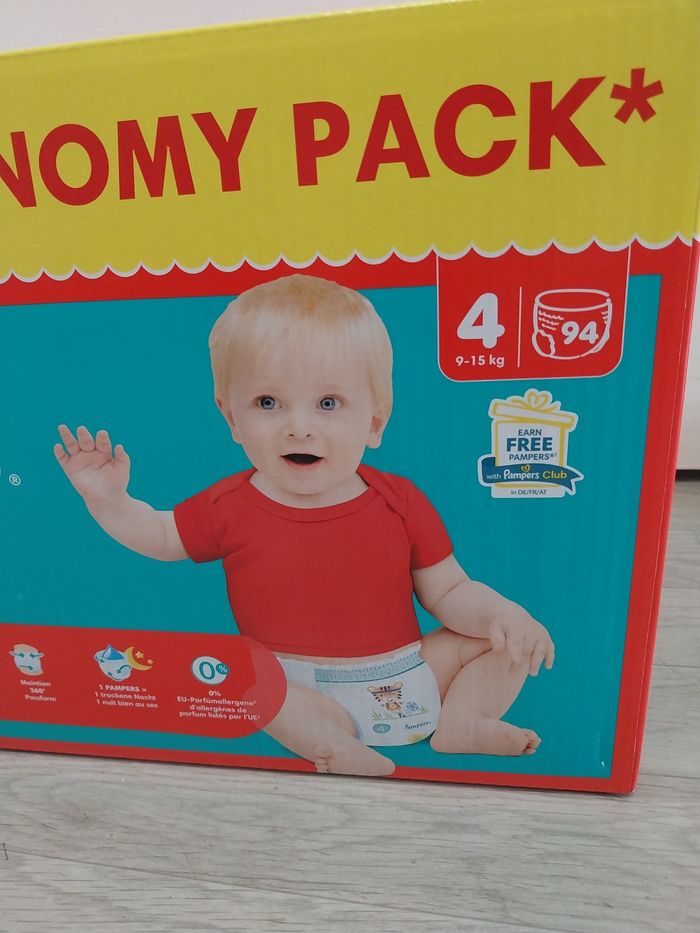 Carton pampers taille 4 pants 94 couches - photo numéro 3