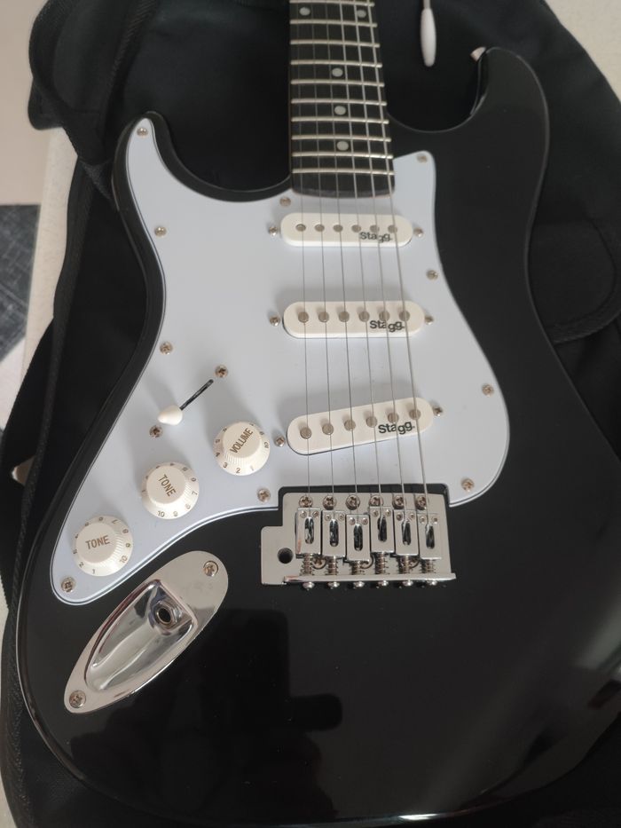 Guitare électrique pour gaucher - photo numéro 5