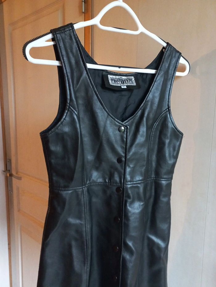 robe simili cuir - photo numéro 2