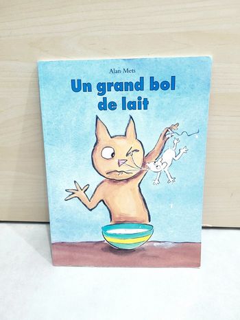 🌺 Livre (école des loisirs) : Un grand bol de lait