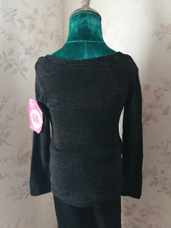 Pull fin noir à paillettes avec bouton et impression bolero / fpc/ (8ans) - photo numéro 4