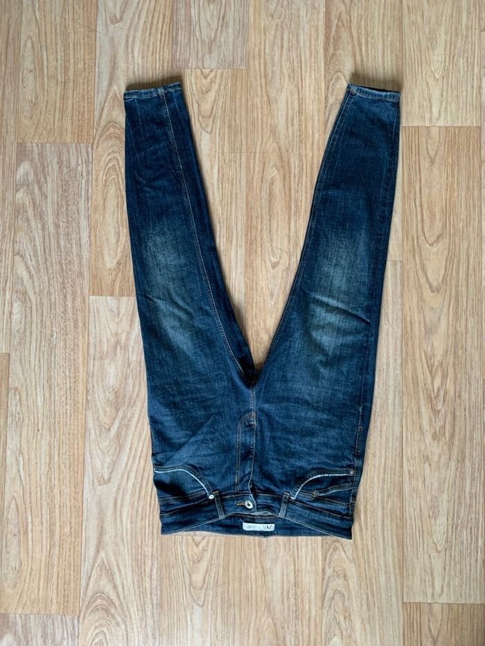 Lot de 3 jeans Zara en très bon état - photo numéro 3