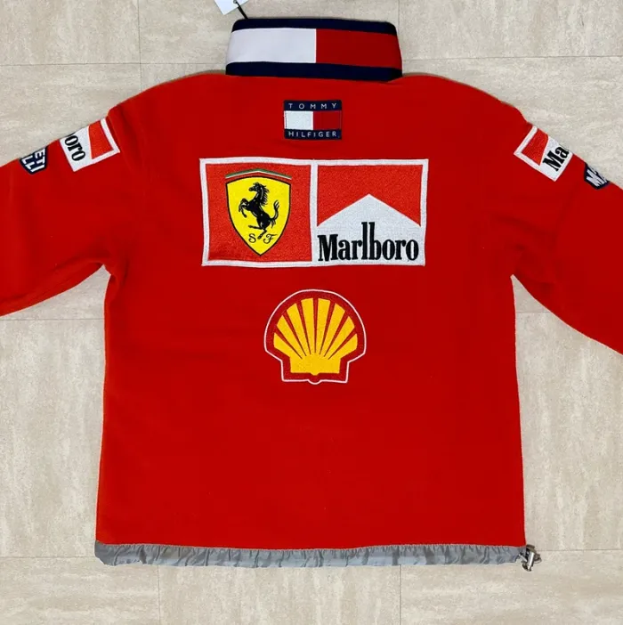 Pull Tommy x Ferrari - photo numéro 2