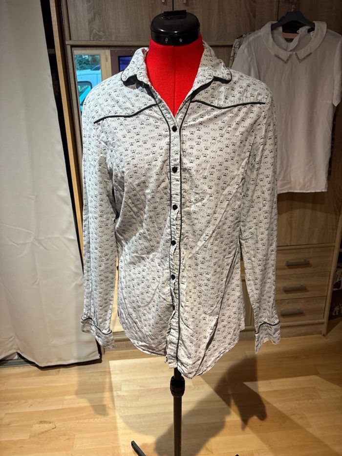 Chemise