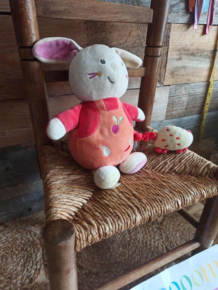 peluche sucre d'orge lapin musical tbe - photo numéro 3