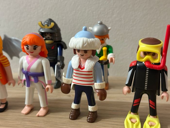 Lot de 18 figurines Playmobil - photo numéro 3