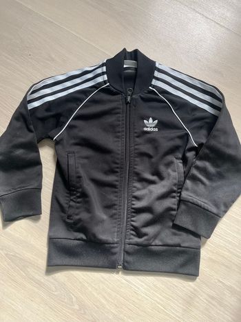 Veste training Adidas enfant 3/4 ans - excellent état ! 