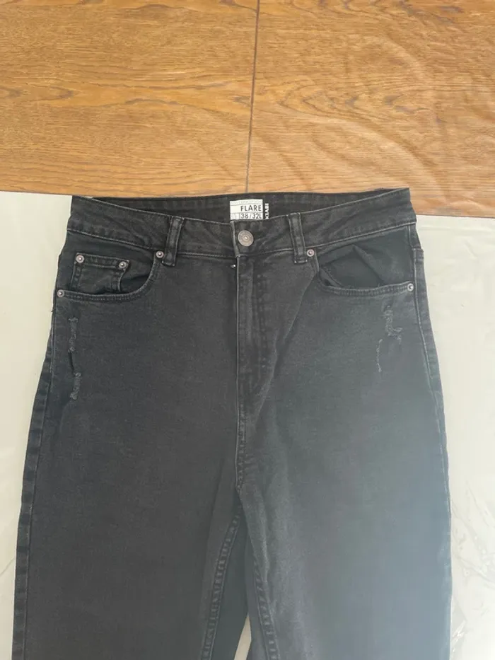 Pantalon noir coupe flare - photo numéro 2