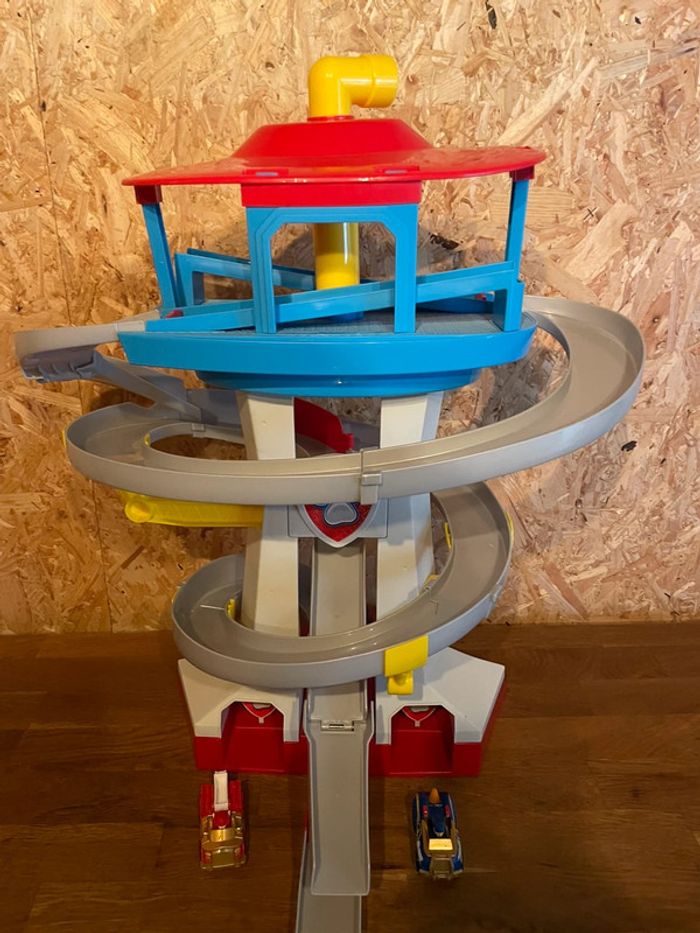 Idée cadeau 🎁 Jouet Grande Tour de contrôle True métal de la Pat Patrouille avec Chase et Marcus - photo numéro 3