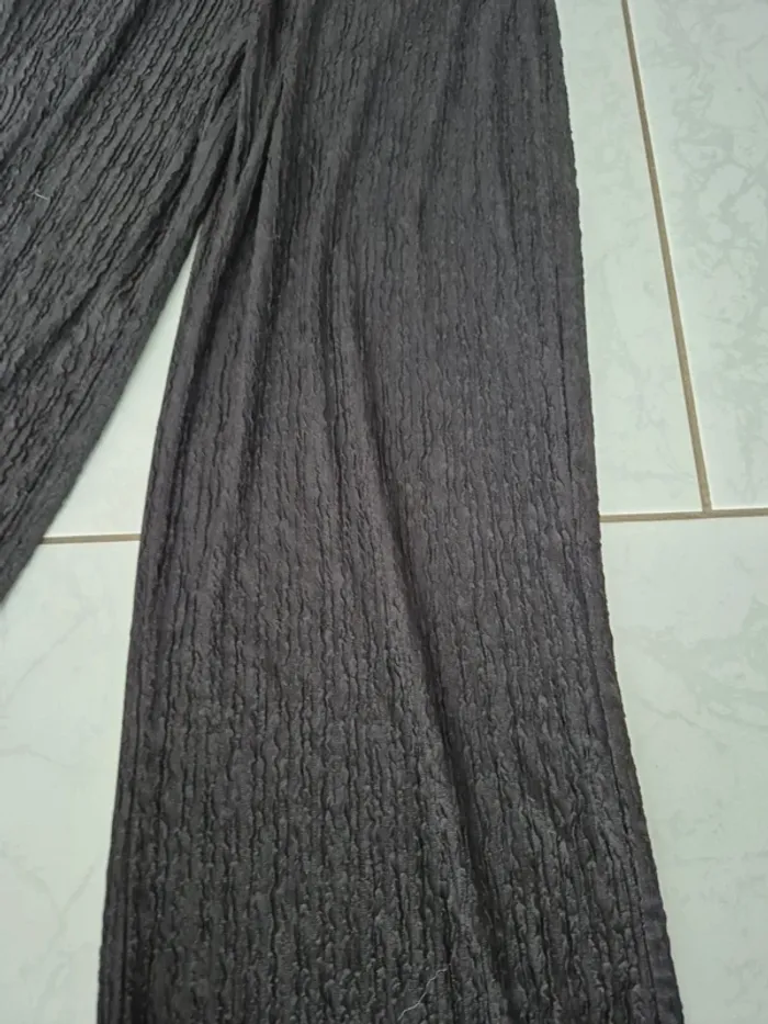 Pantalon noir - photo numéro 2