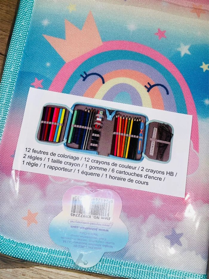 Trousse Garnie arc-en-ciel - photo numéro 2