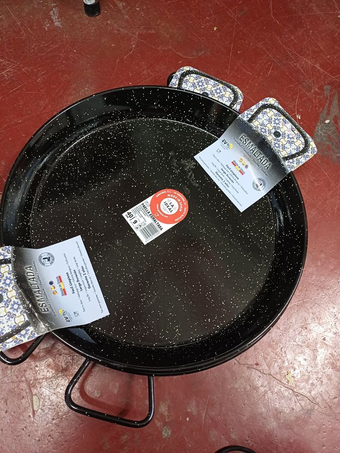 Lot de 2 poêles à Paëlla 40cm neuve