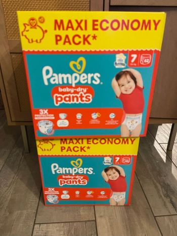 124 pants Pampers taille 7