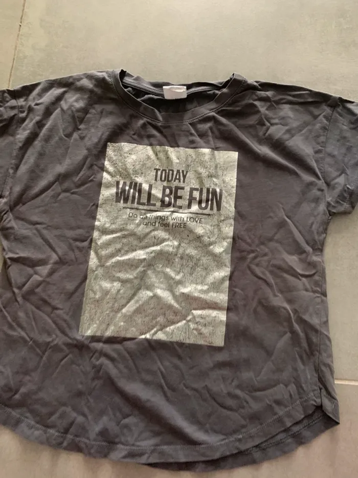 T-shirt zara 9 ans