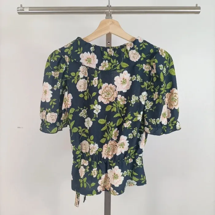 Blouse fleurie Dorothy Perkins noire fleurie taille 36 col volanté neuve A526 - photo numéro 6