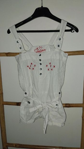 Combishort/ Salopette Creeks blanche état neuf Taille 4 ans