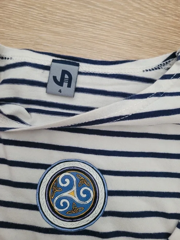 T-shirt triskell 4 ans - photo numéro 2