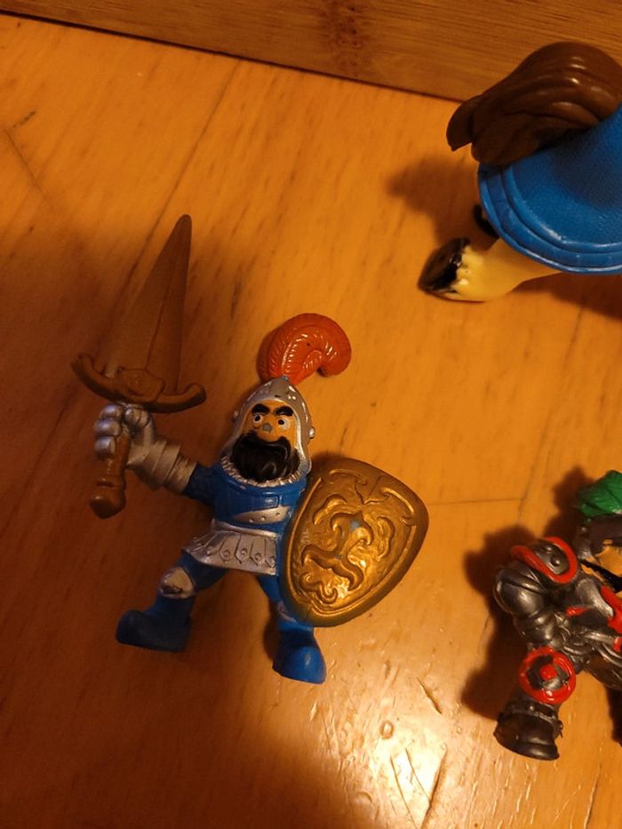 Lot figurines chevaliers - photo numéro 4