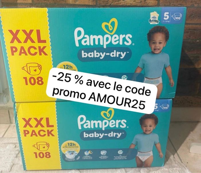 Deux XXl carton de couche Pampers taille 5 normal