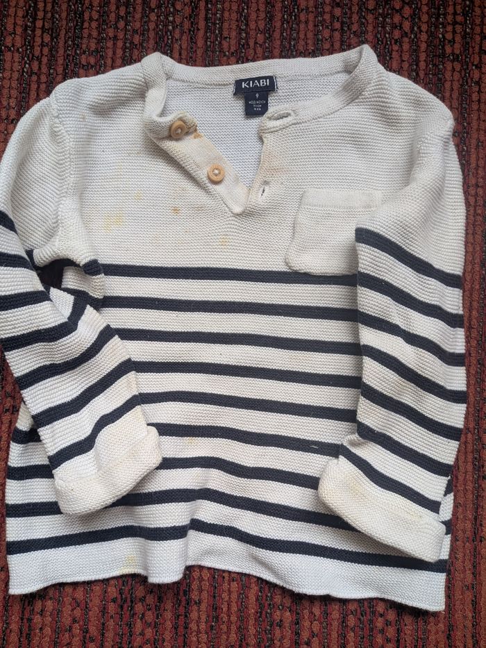 Lot vetements 9 mois (pulls et 1 ensemble pull jogging mickey) - photo numéro 4
