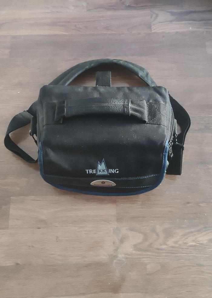 Caméscope Thomson et sa pochette - photo numéro 6