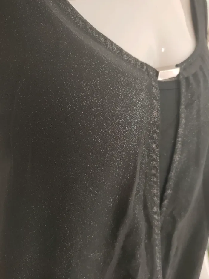 Blouse noire avec voile pailletté Grain de malice - photo numéro 2