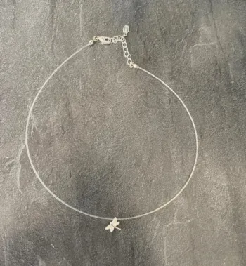 Neuf collier et pendentif moa