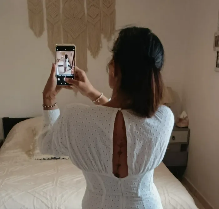 Robe blanche brodée Asos corset lacets 100% coton - photo numéro 3
