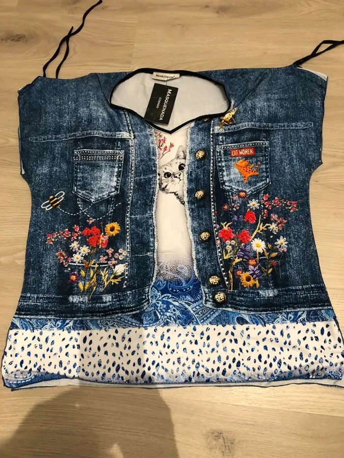TEE shirt