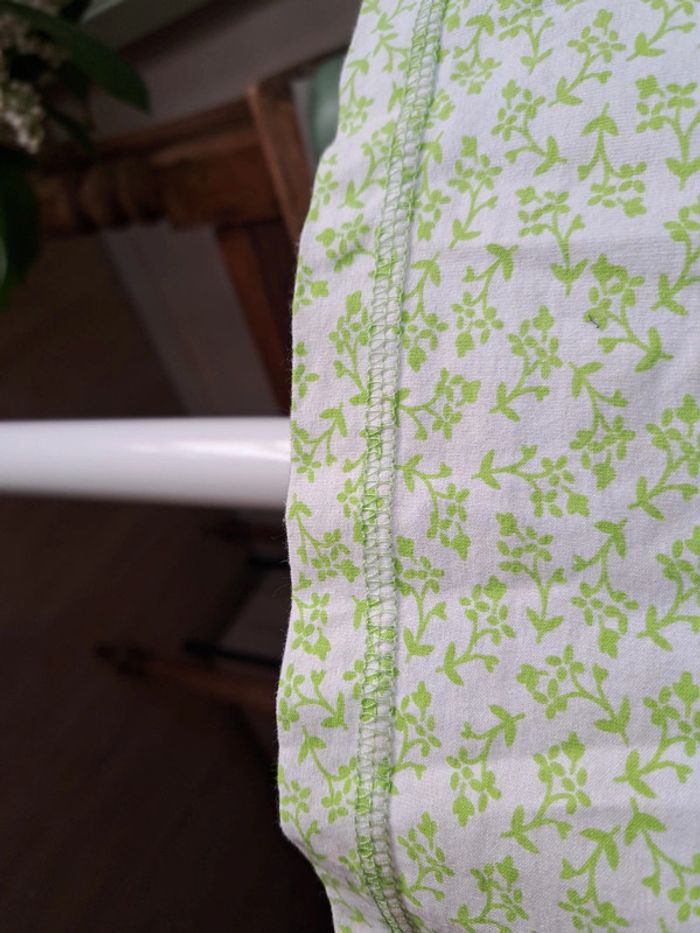 Haut vert pomme floral - photo numéro 3