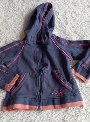 👻gilet zippé 3 ans👻