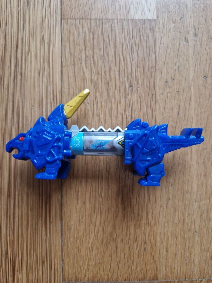 Power ranger dino charge - photo numéro 3