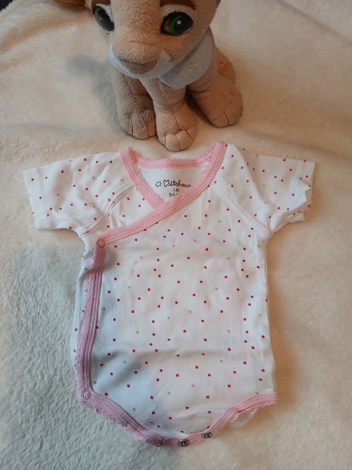 Lot de vetement fille 1 mois tres bon état - photo numéro 4