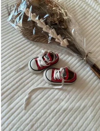 Baskets Converse bébé rouges taille 18