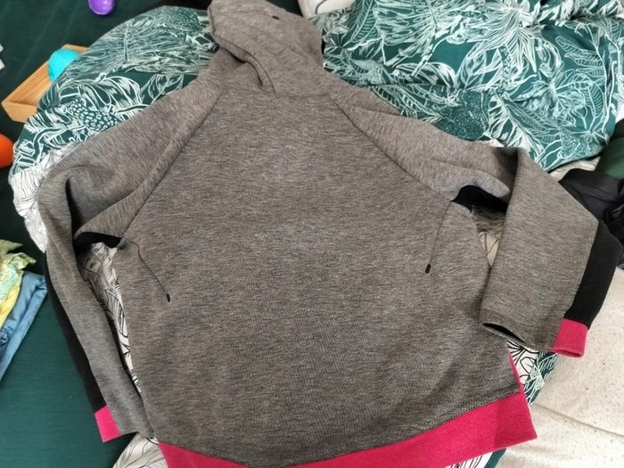Sweat zippé fille Nike 6-7 ans - photo numéro 4